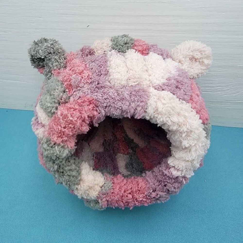 Plush Pet Bed Hideaway Cozy Den Igloo Mouse Hamster Guinea Pig Burrow